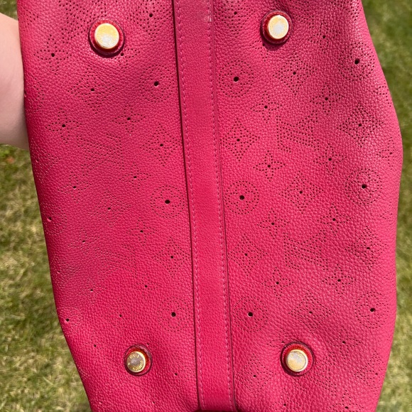 Louis Vuitton Mahina Cirrus PM - Picture 4 of 16